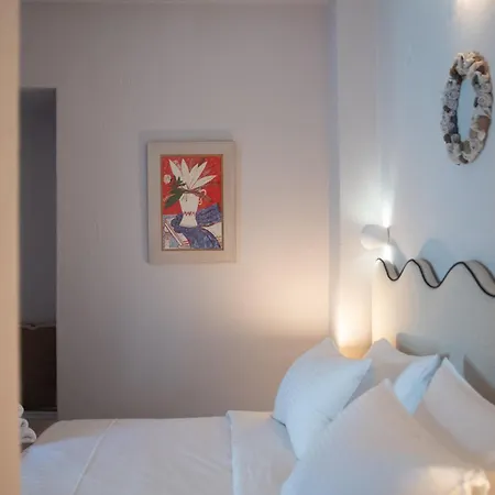 Acropolis Hotel 2*