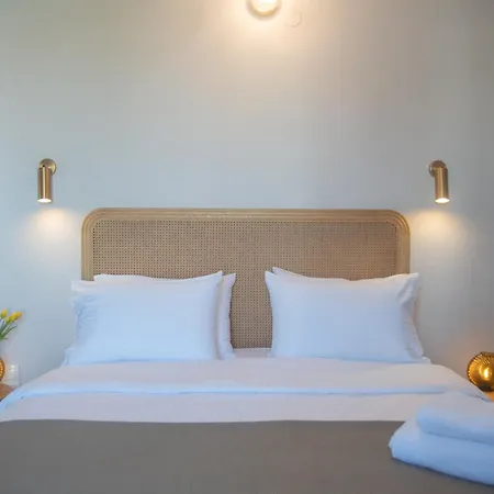 Acropolis Hotel